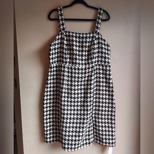 Cider Houndstooth Dress
